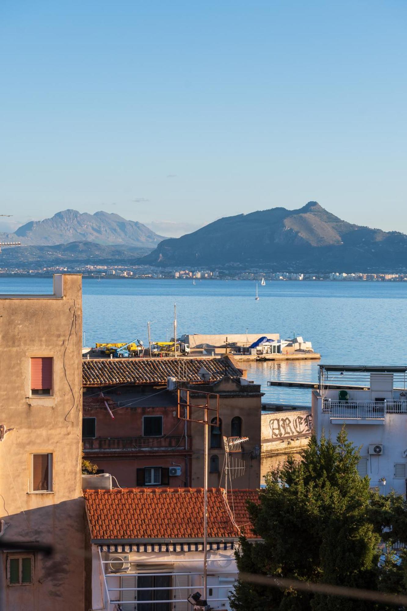 Casa De Paoli - Luminosissimo appartamento vista mare Palermo Esterno foto